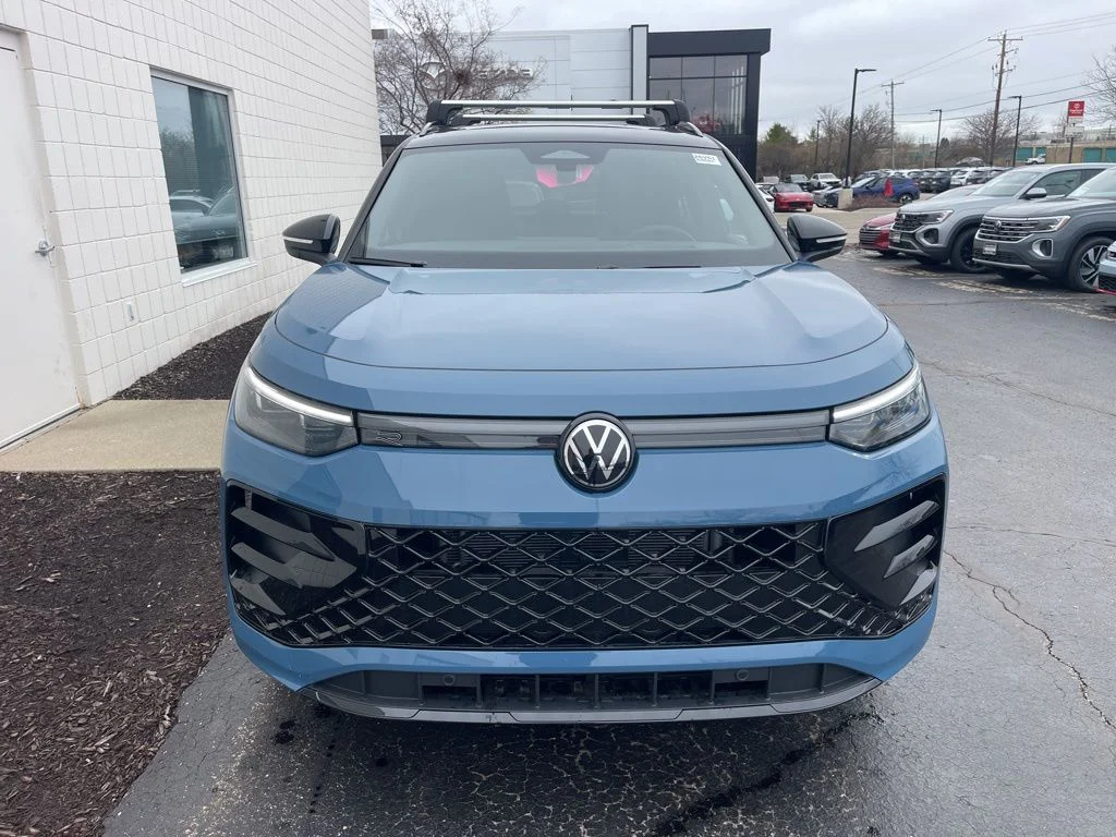 New 2026 Monterey Blue with Deep Black Roof Volkswagen 2.0T SE R-Line Black image 5