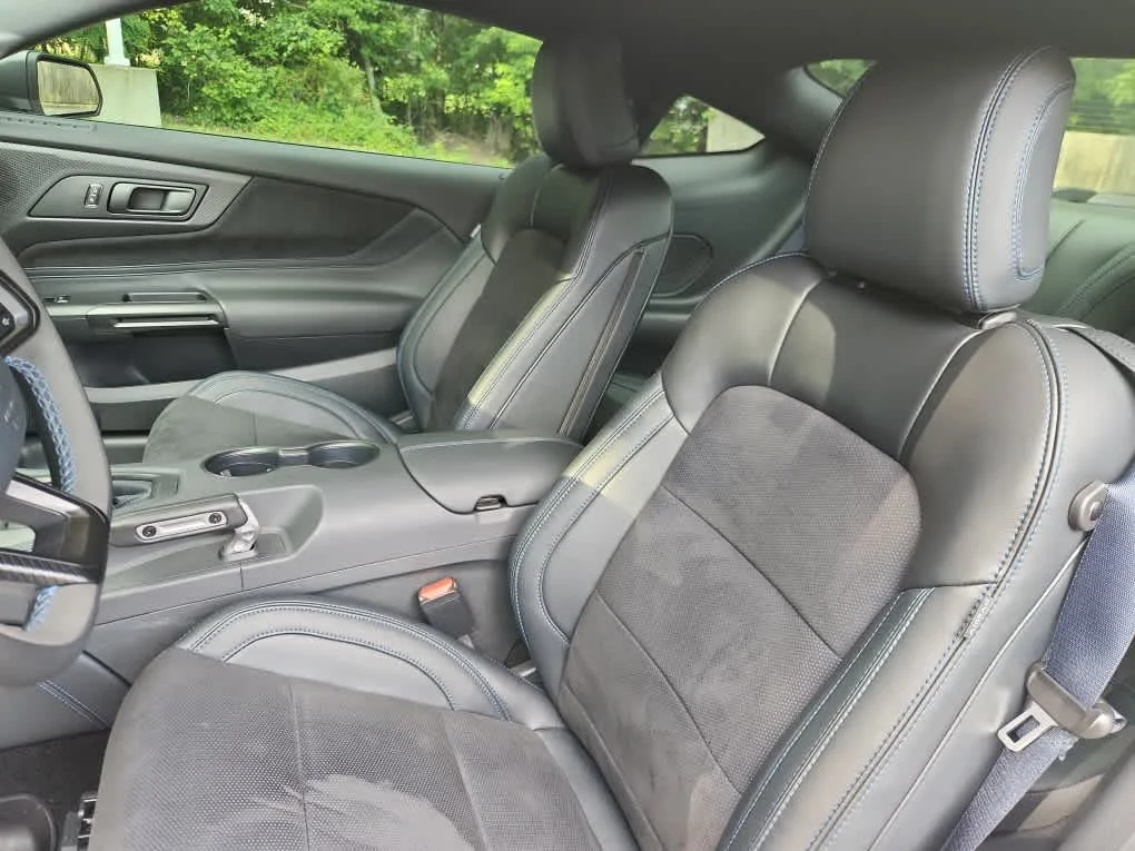 Used 2024 Oxford White Ford Dark Horse image 14
