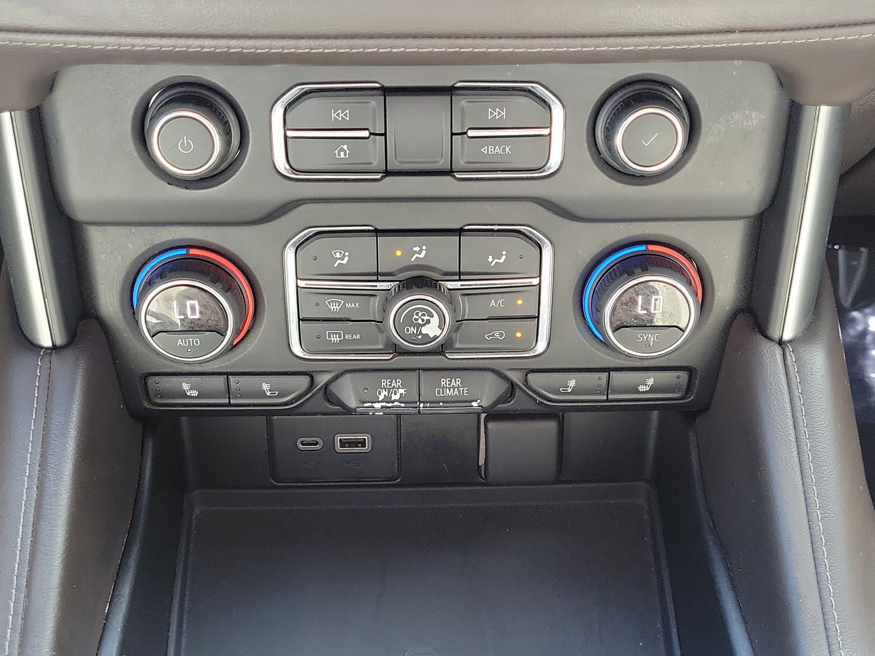 Used 2021 Shadow Gray Metallic Chevrolet LT image 21