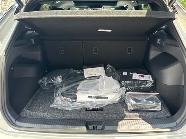 New 2026 Black Volkswagen 2.0T SE R-Line Black image 18