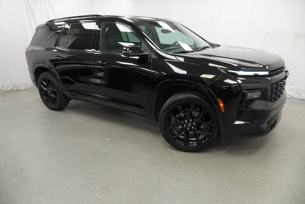 Used 2024 Mosaic Black Metallic Chevrolet RS image 38