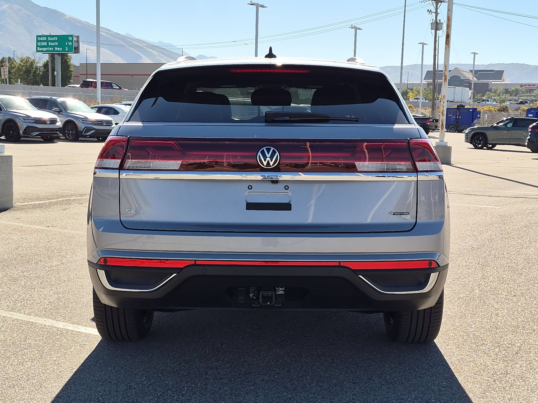 New 2026 Silver Mist Metallic Volkswagen 2.0T SE w/Technology image 4