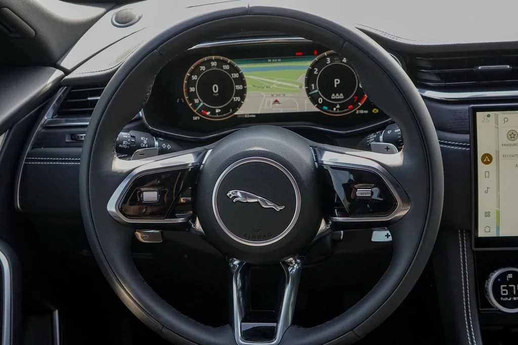 2026 Jaguar F-Pace R-Dynamic S - Photo 30