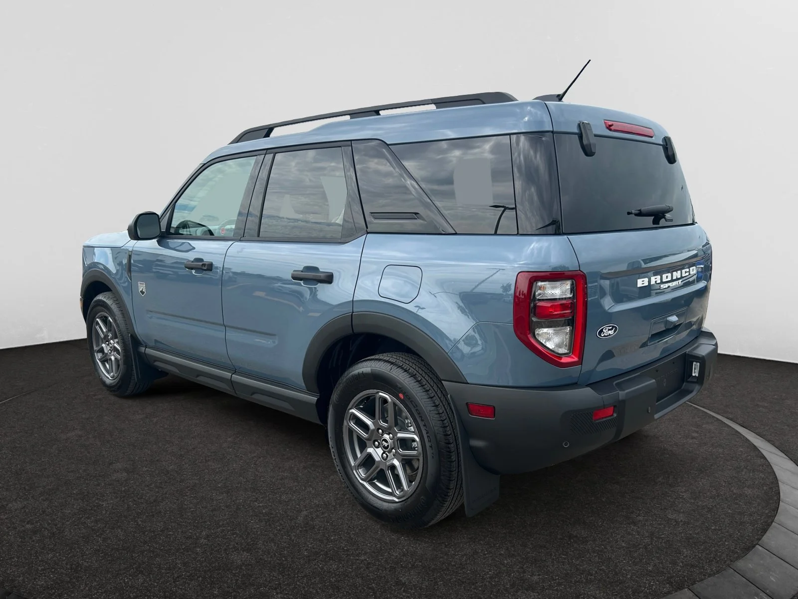 New 2026 Azure Grey Metallic Tri-Coat Ford Big Bend image 3