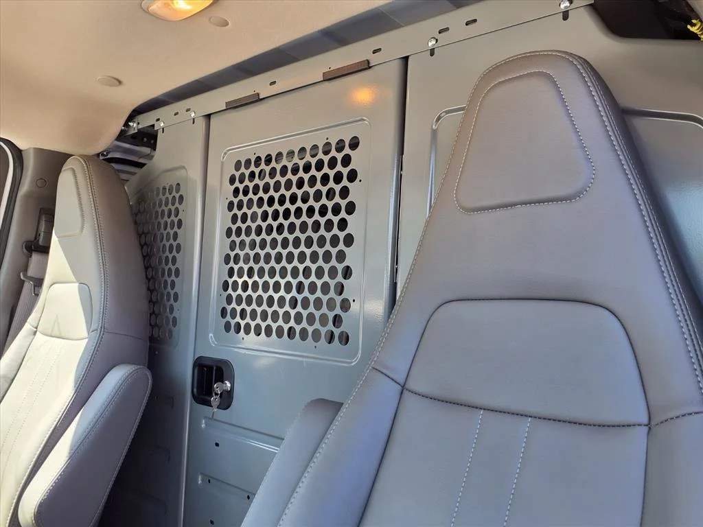 New 2025 Summit White GMC Work Van image 15