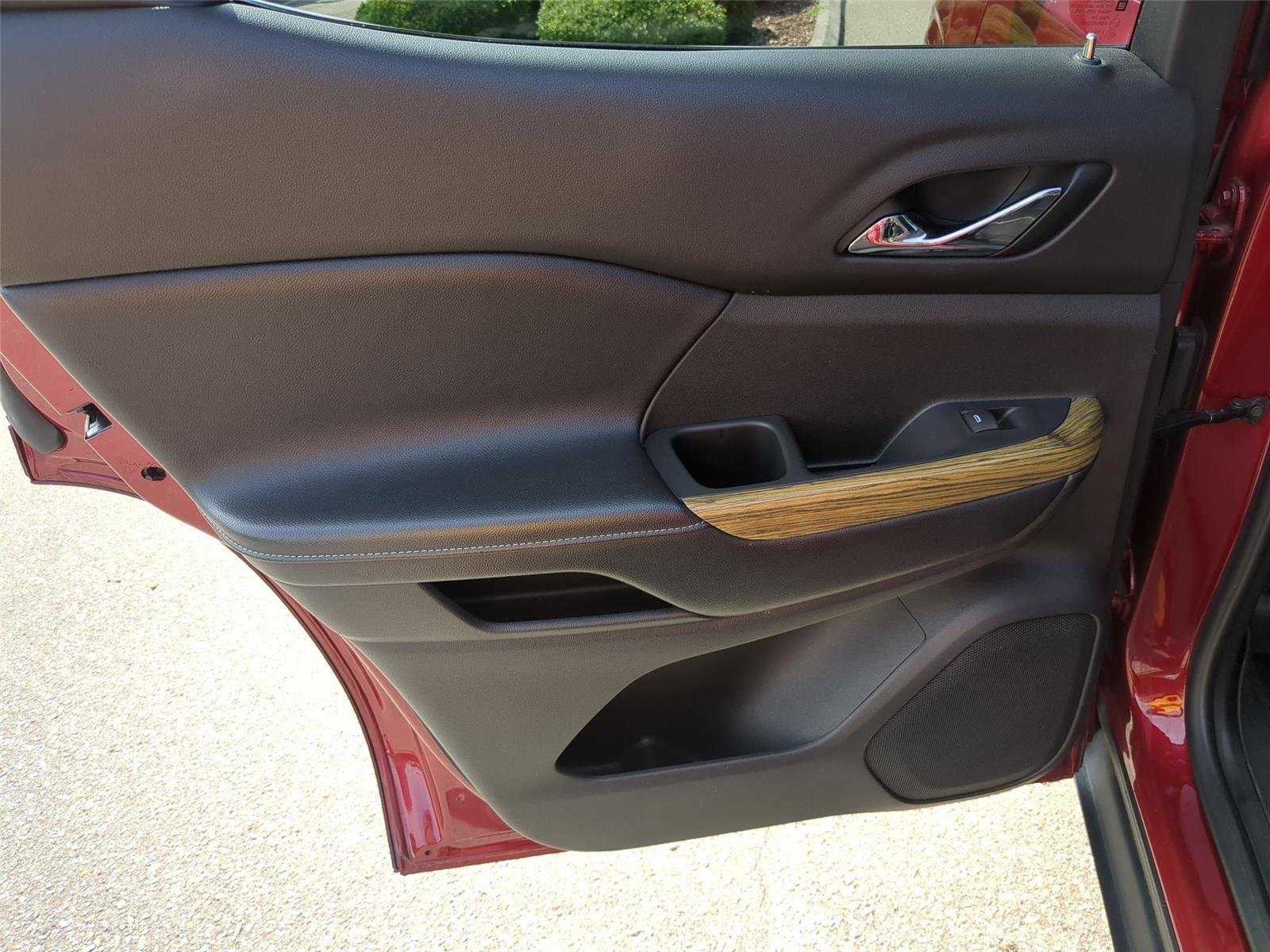 Used 2019 Red Quartz Tintcoat GMC Denali image 30