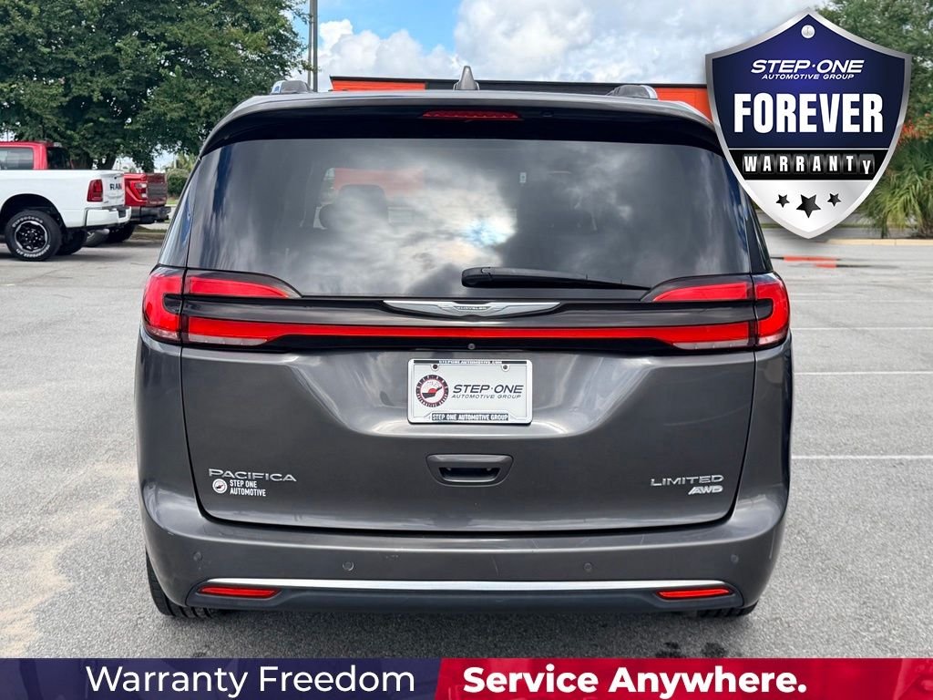 Used 2021 Gray Chrysler Limited image 6