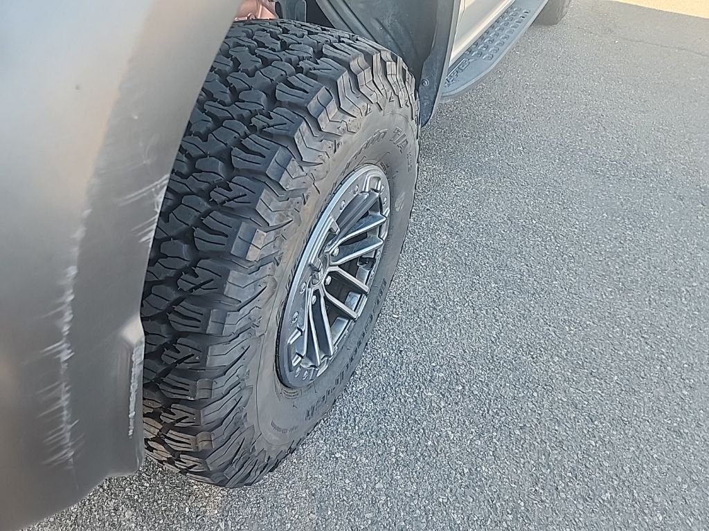 Used 2019 Ingot Silver Ford Raptor image 15