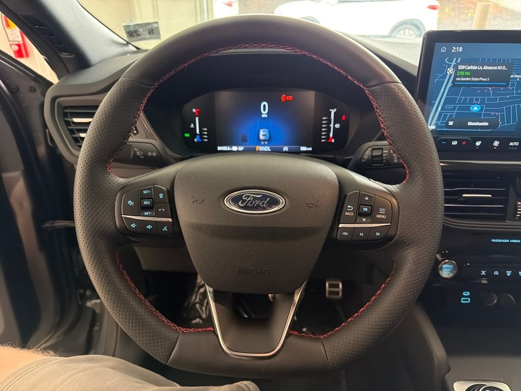 Used 2023 Gray Ford ST-Line image 24