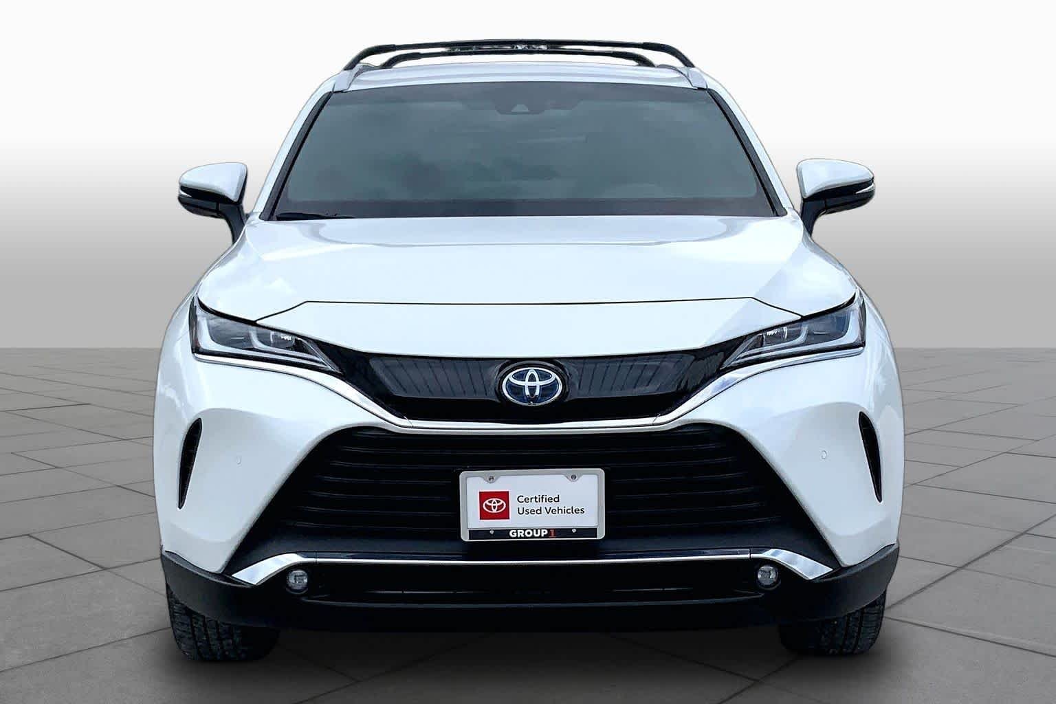 Used 2024 Wind Chill Pearl Toyota XLE image 4