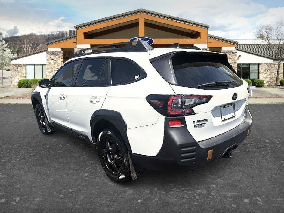 Used 2024 Crystal White Pearl Subaru Wilderness image 6