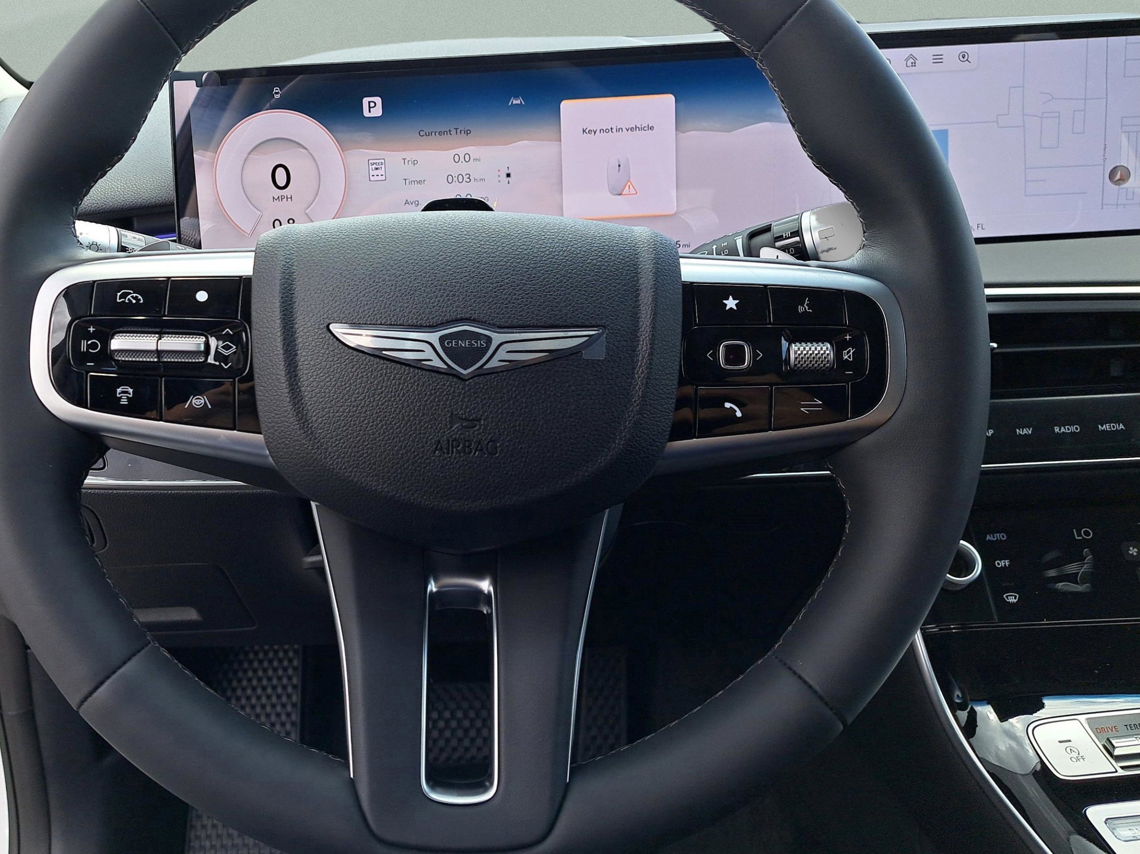 New 2026 Uyuni White Genesis 2.5T image 13
