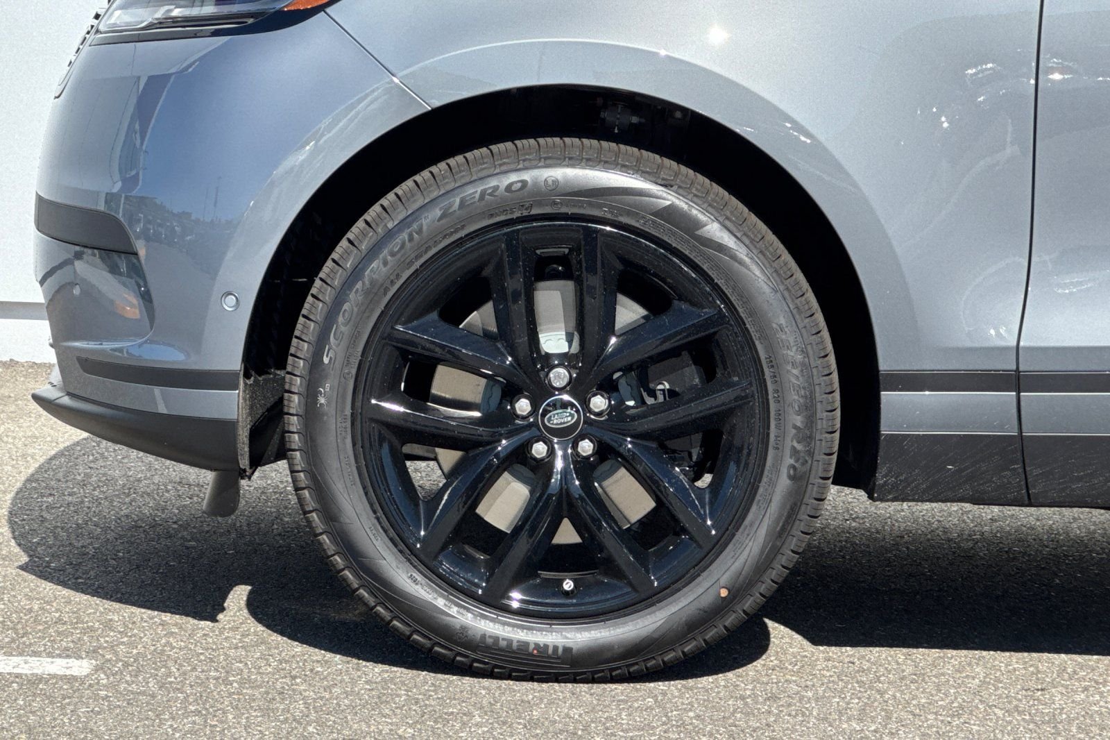 New 2026 Zadar Grey Land Rover S image 33