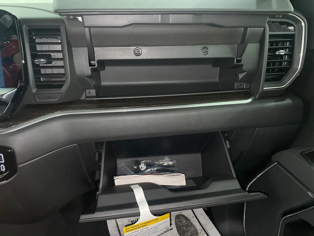 New 2026 Sterling Gray Metallic Chevrolet LT (2FL) image 21