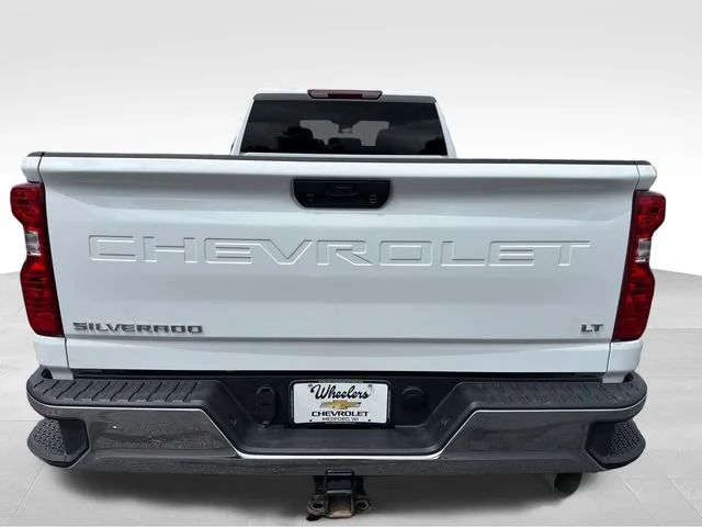 Used 2024 Summit White Chevrolet LT image 4