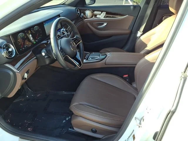 Used 2023 White Mercedes-Benz 4MATIC® image 17