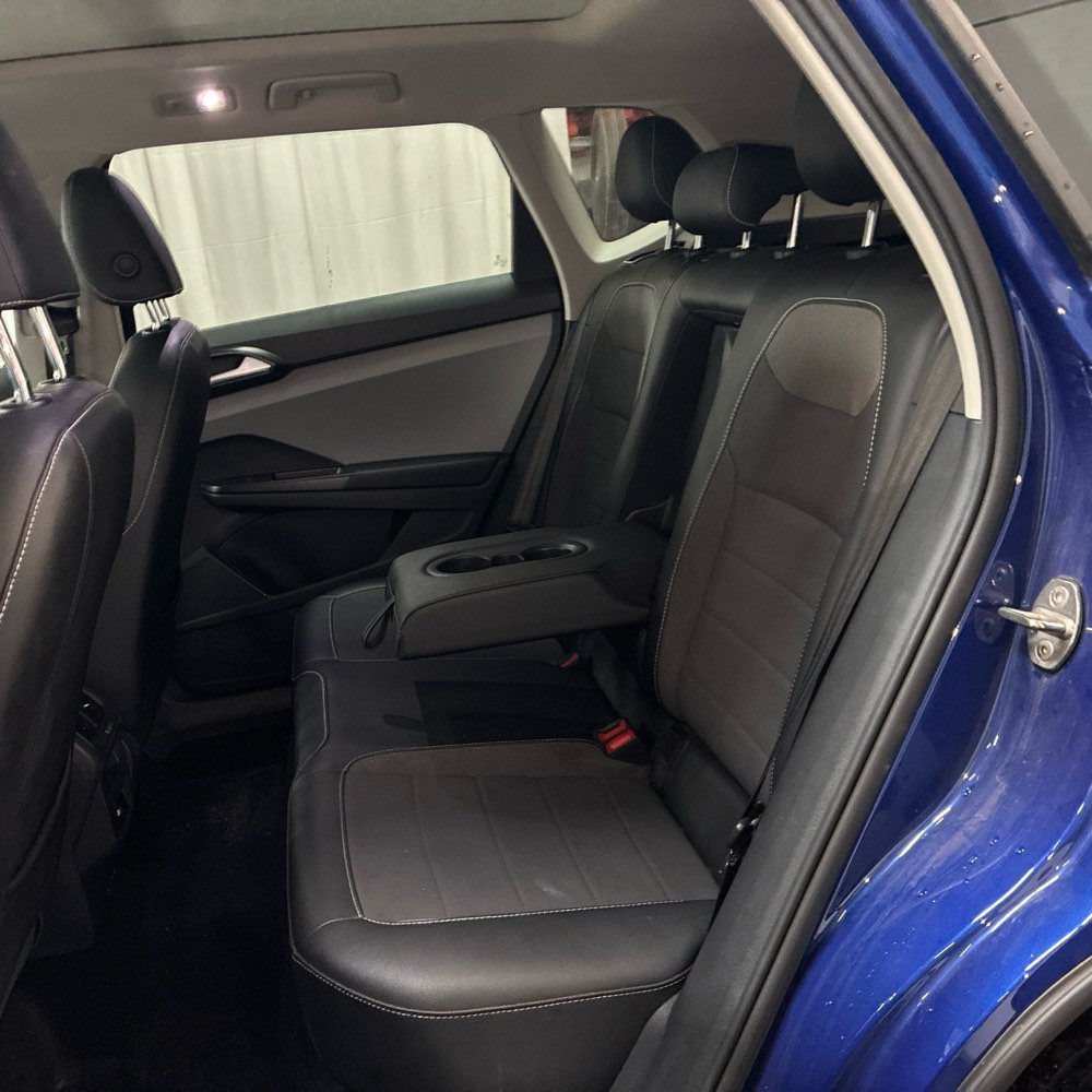 Used 2022 Blue Volkswagen 1.5T SE image 4
