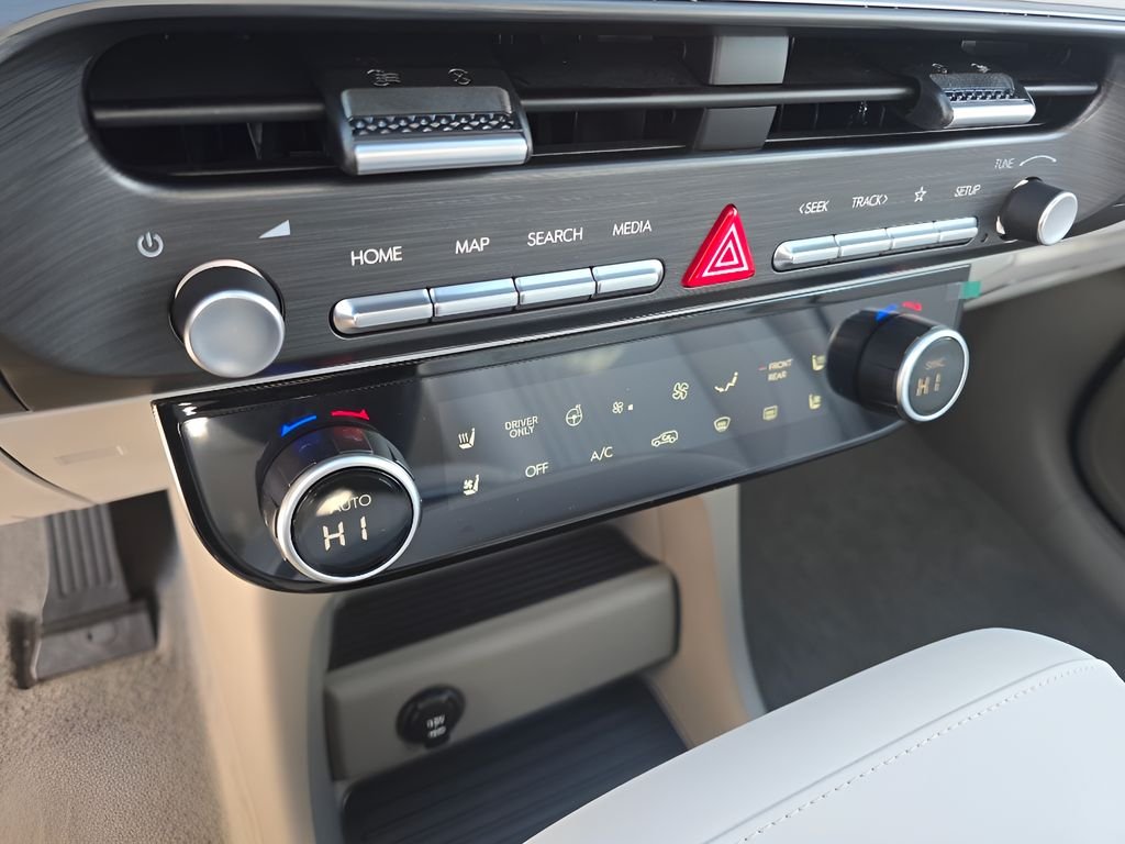 Certified Used 2026 Creamy White Pearl Hyundai SEL Premium image 22