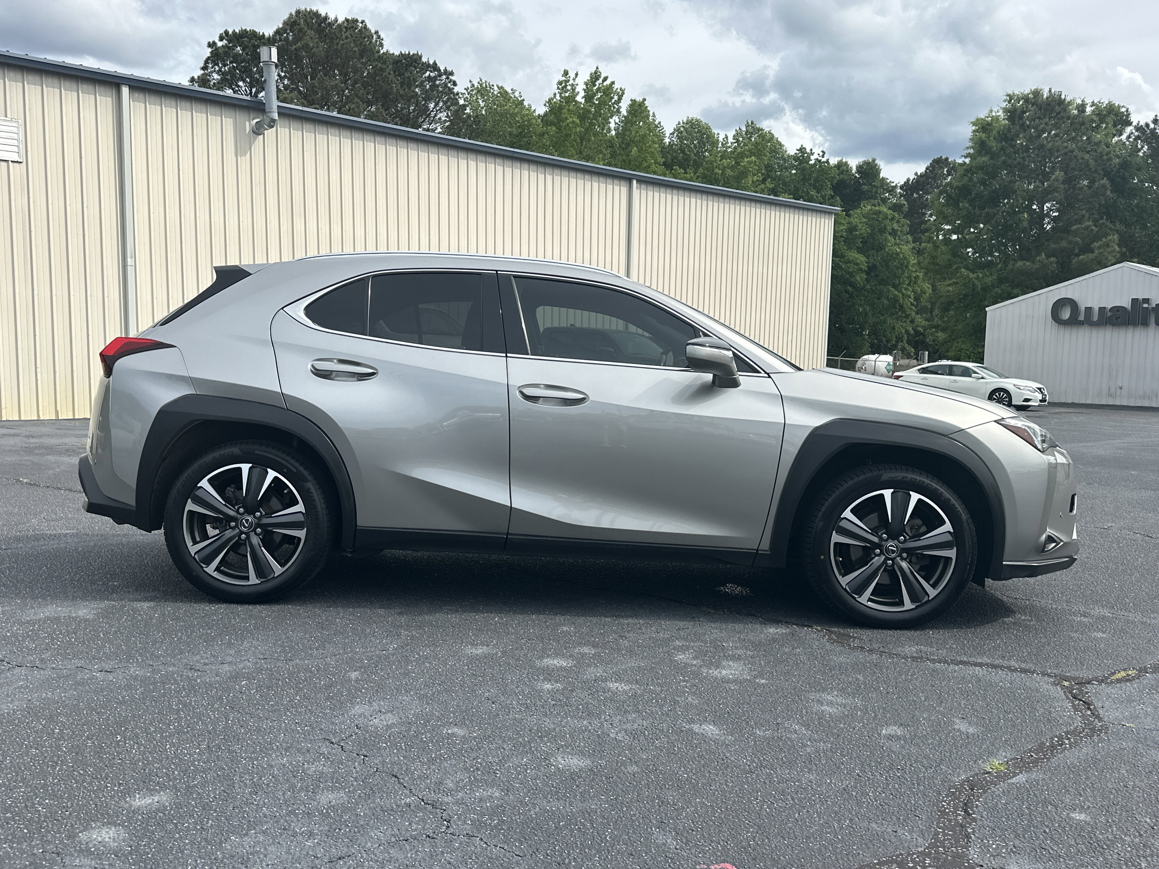 Used 2022 ATOMIC SILVER Lexus UX 200 image 9