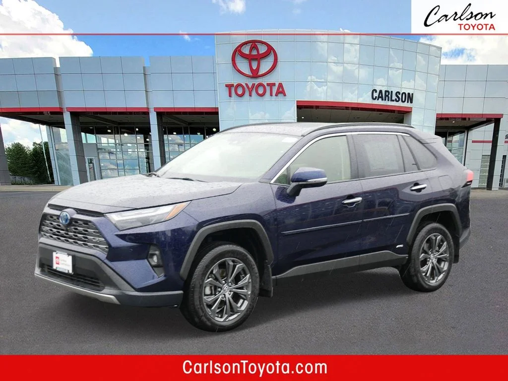 Used 2024  Toyota Limited image 1