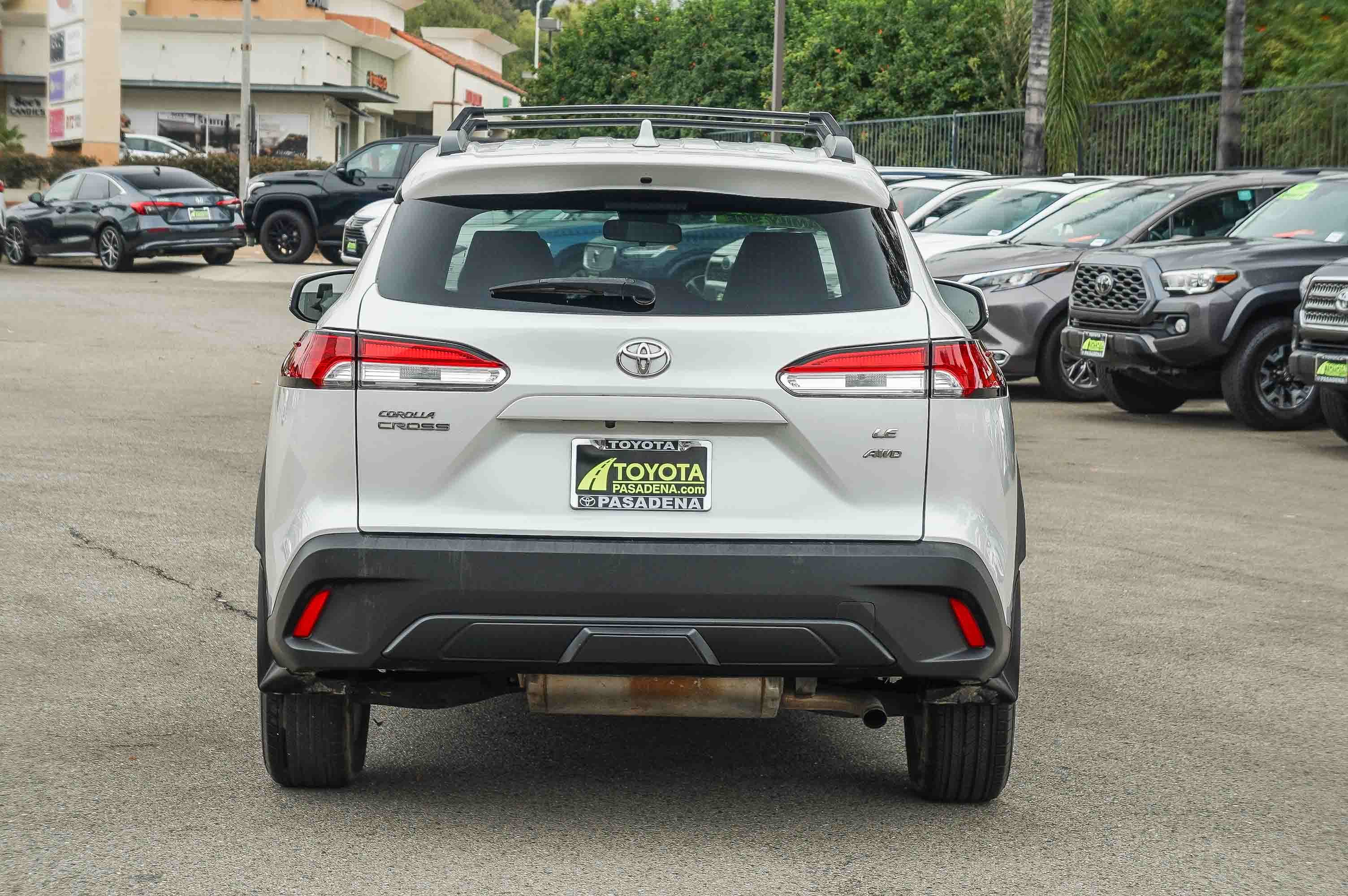 Used 2022 WIND CHILL PEARL TOYOTA TRUCK LE image 5