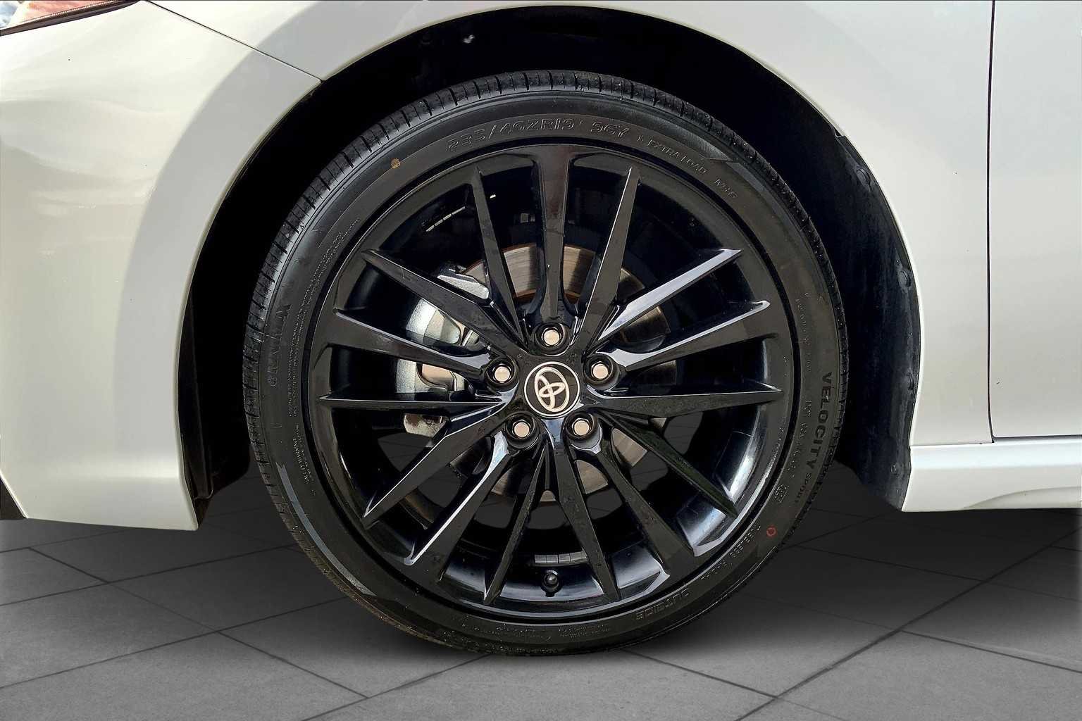 Used 2024 Ice Edge Toyota XSE image 9