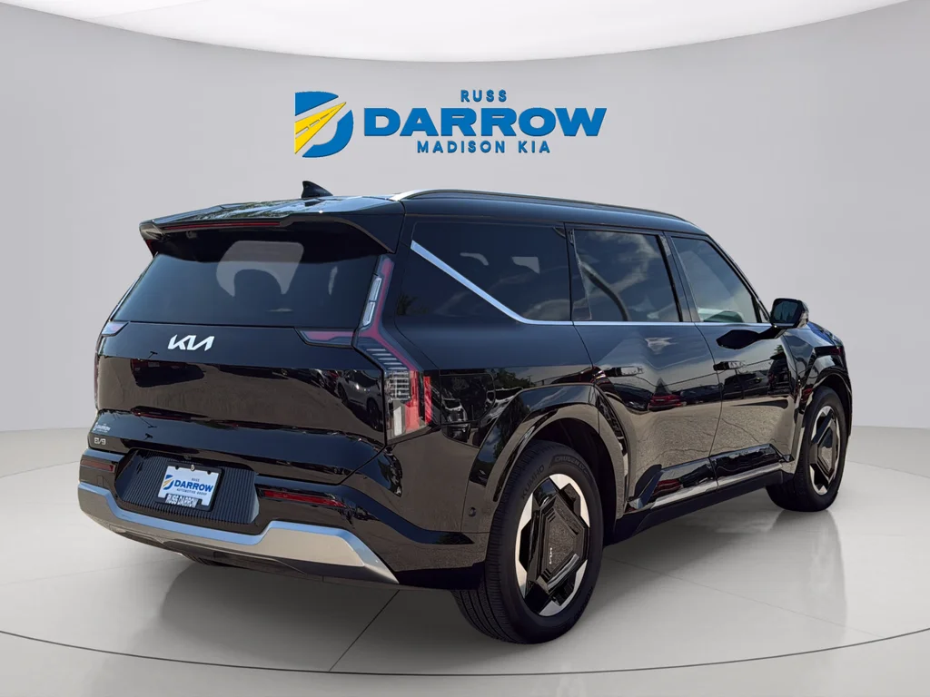 Certified Used 2024 Aurora Black Pearl Kia Land image 5