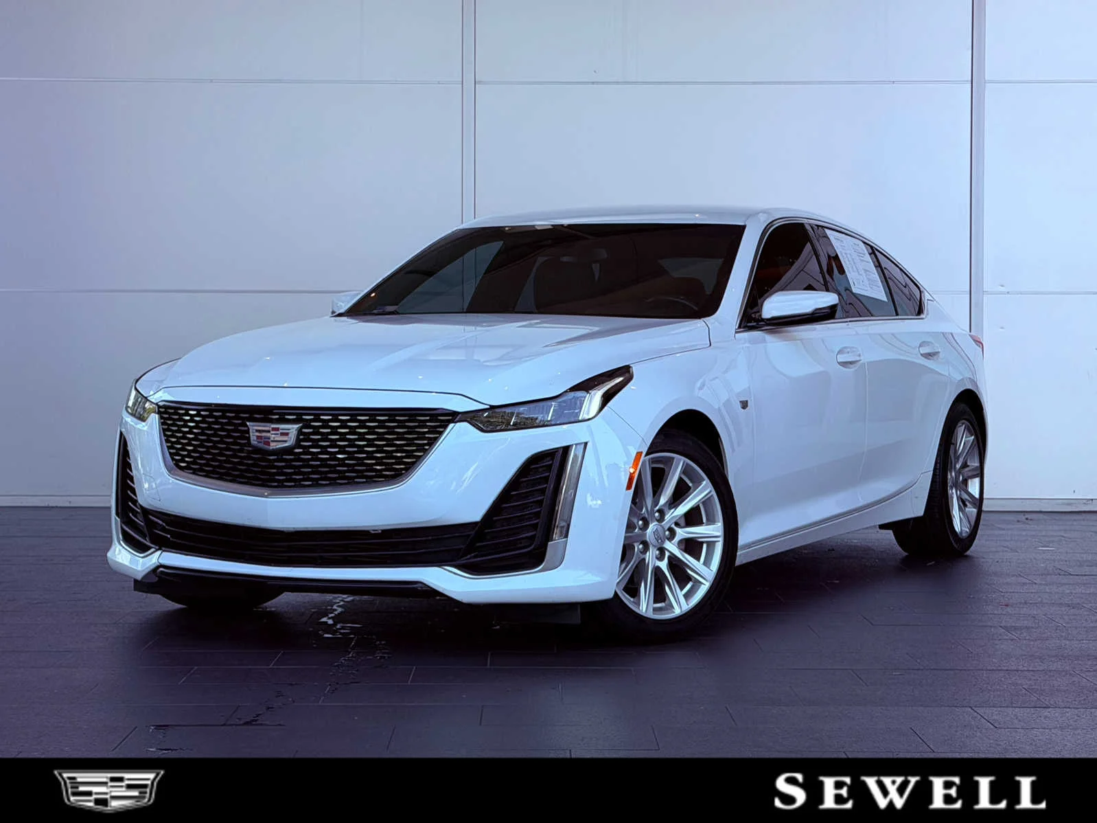 2024 Cadillac CT5 Luxury's photo