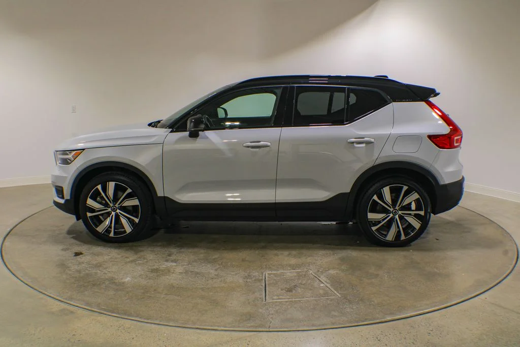 Used 2021 Volvo XC40 Recharge with VIN YV4ED3UR1M2612137 for sale in Canonsburg, PA