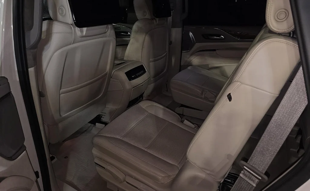 Used 2021 Crystal White Tricoat Cadillac Premium Luxury Platinum image 8