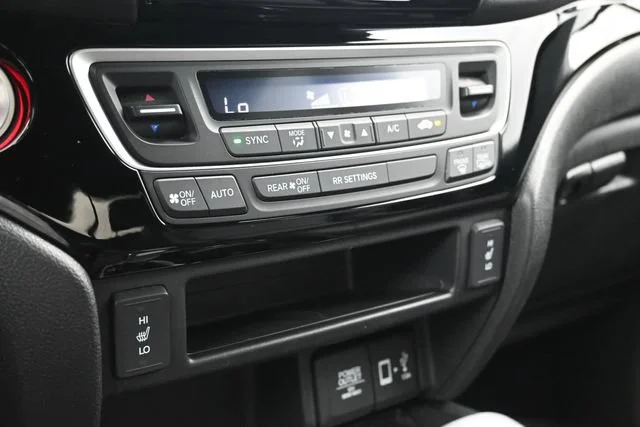 Used 2017 Black Honda Black Edition image 18
