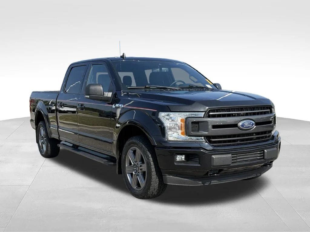 Used 2020 Black Ford XLT image 28