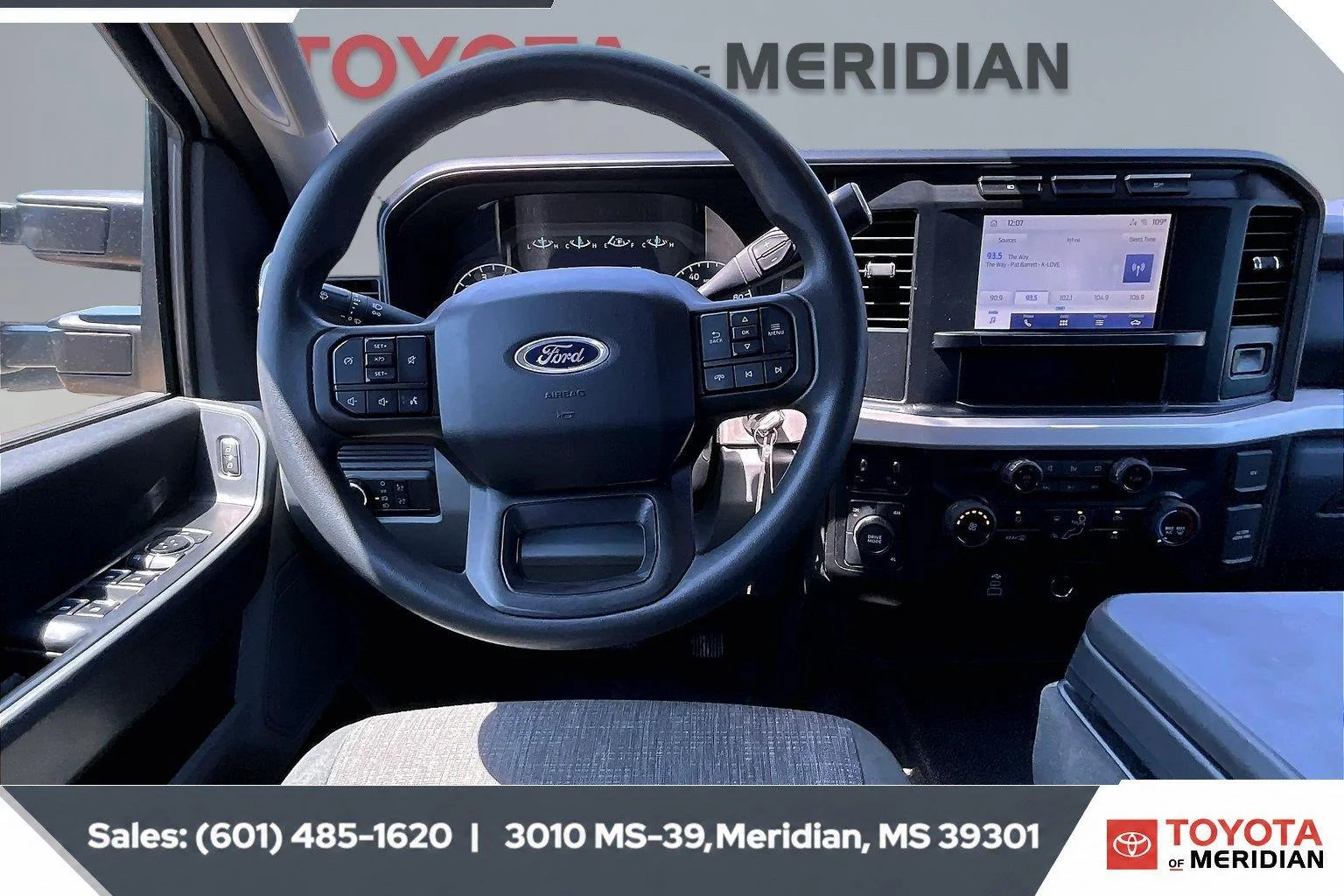 Used 2024 Oxford White Ford XLT image 5