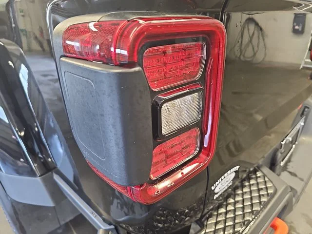 Used 2022 Black Jeep Mojave image 32