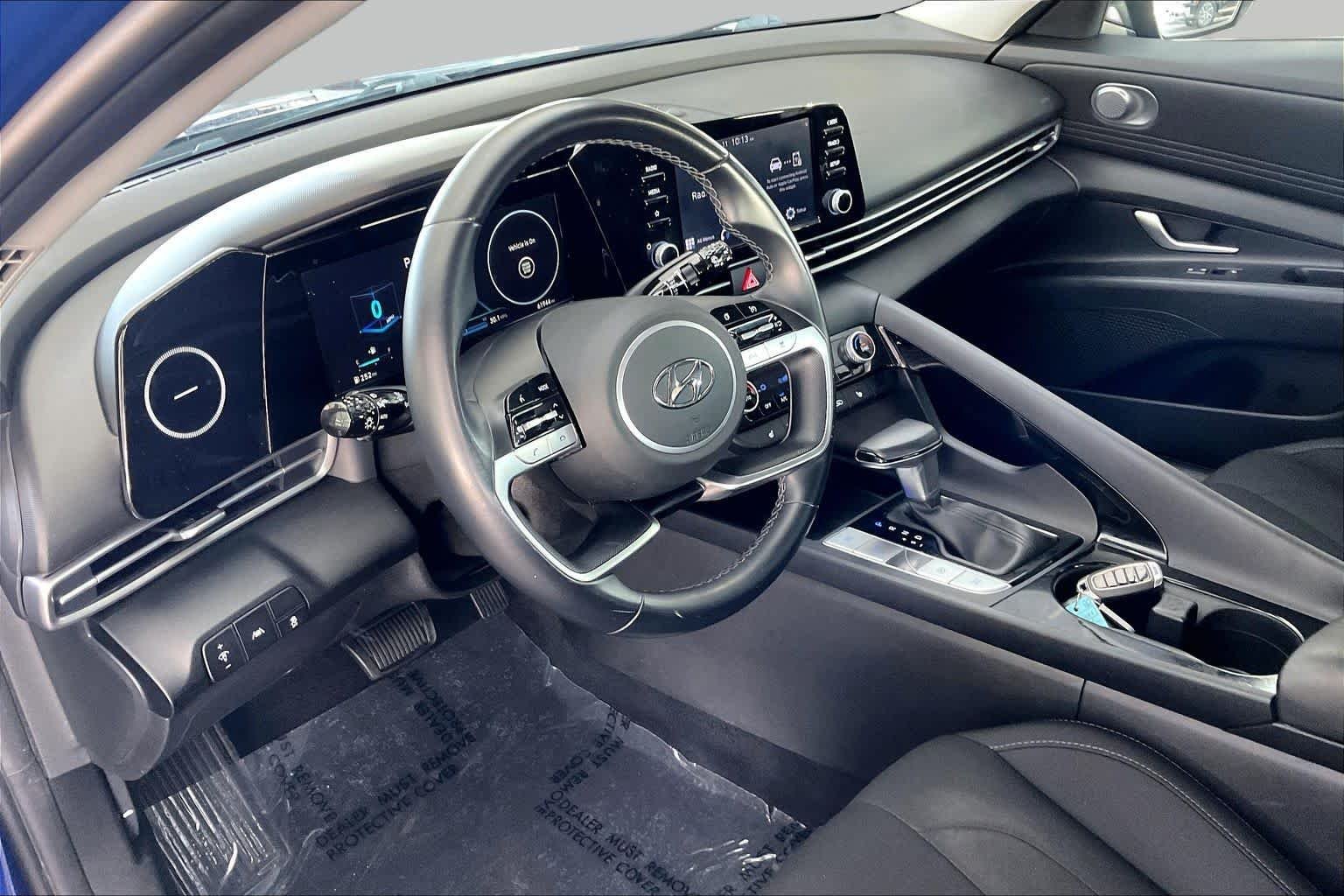 2021 Hyundai Elantra SEL - Photo 18