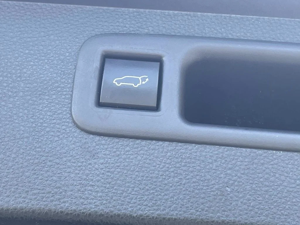 Used 2021 Brown Toyota XLE image 12