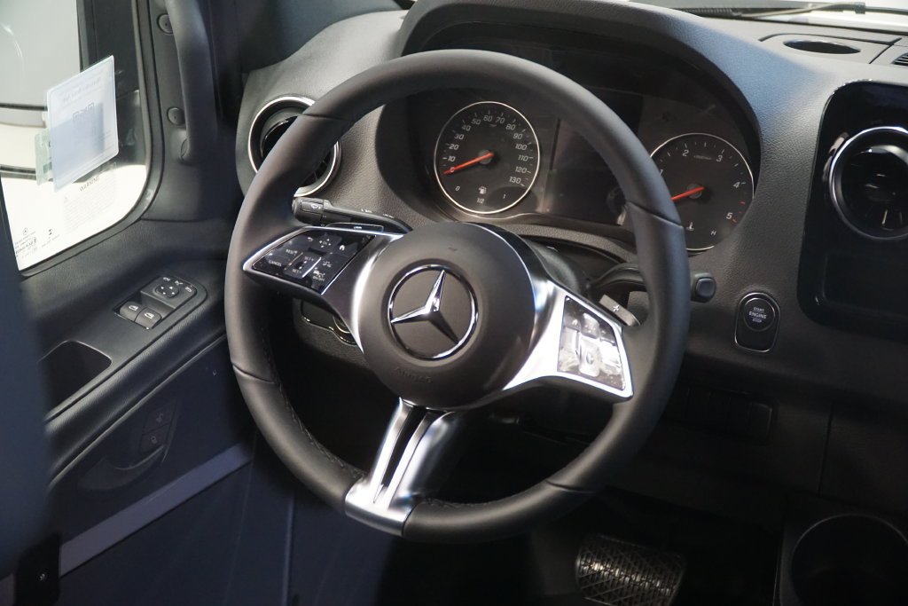 New 2026 Arctic White Mercedes-Benz Cargo 170 WB image 30