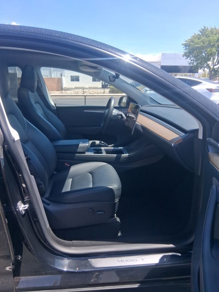 Used 2023 Black Tesla Long Range image 14