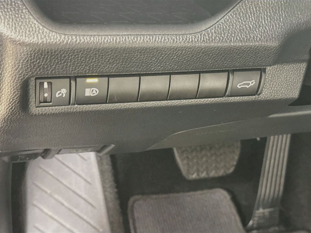 Used 2024 Magnetic Gray Metallic Toyota XLE Premium image 11