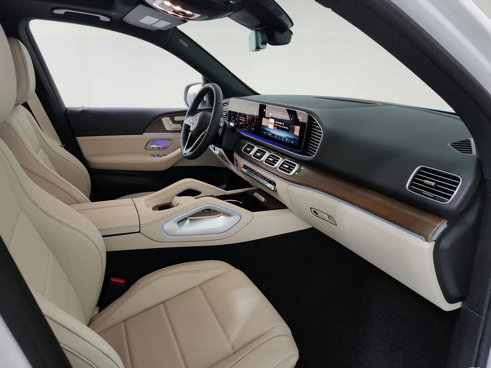 Certified Used 2026 Polar White Mercedes-Benz GLE 350 image 19