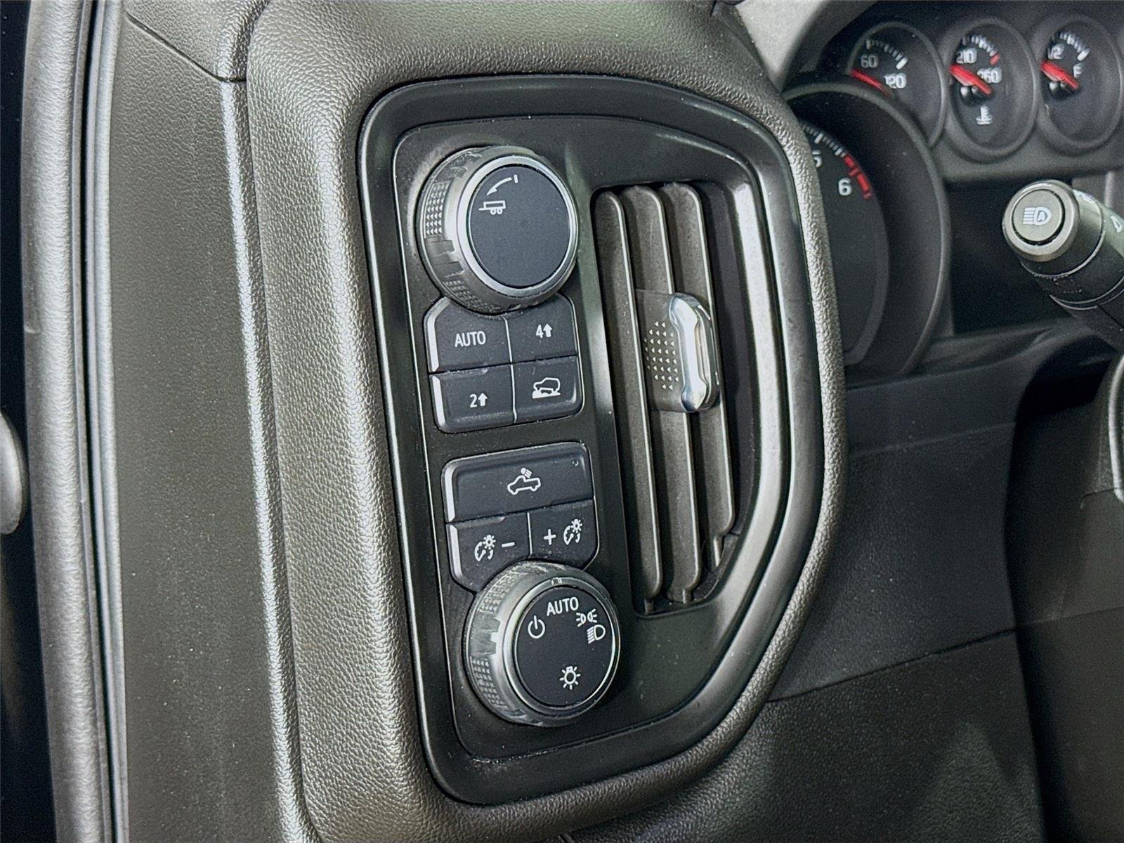 Used 2023 Black Chevrolet Custom image 12