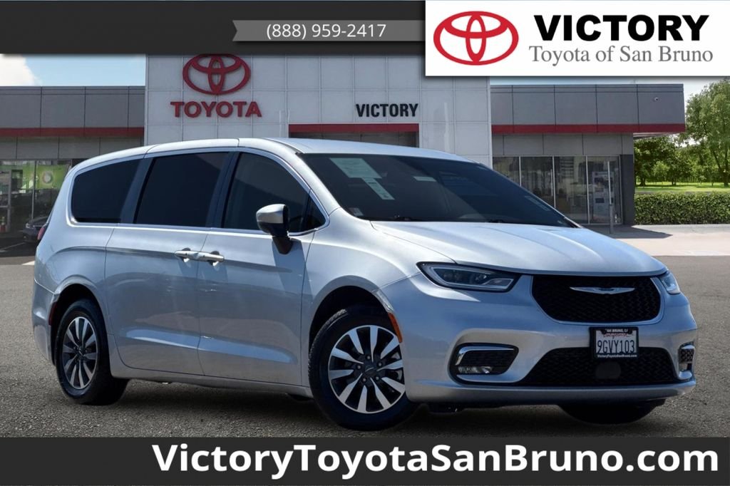 2023 Chrysler Pacifica Hybrid Touring L