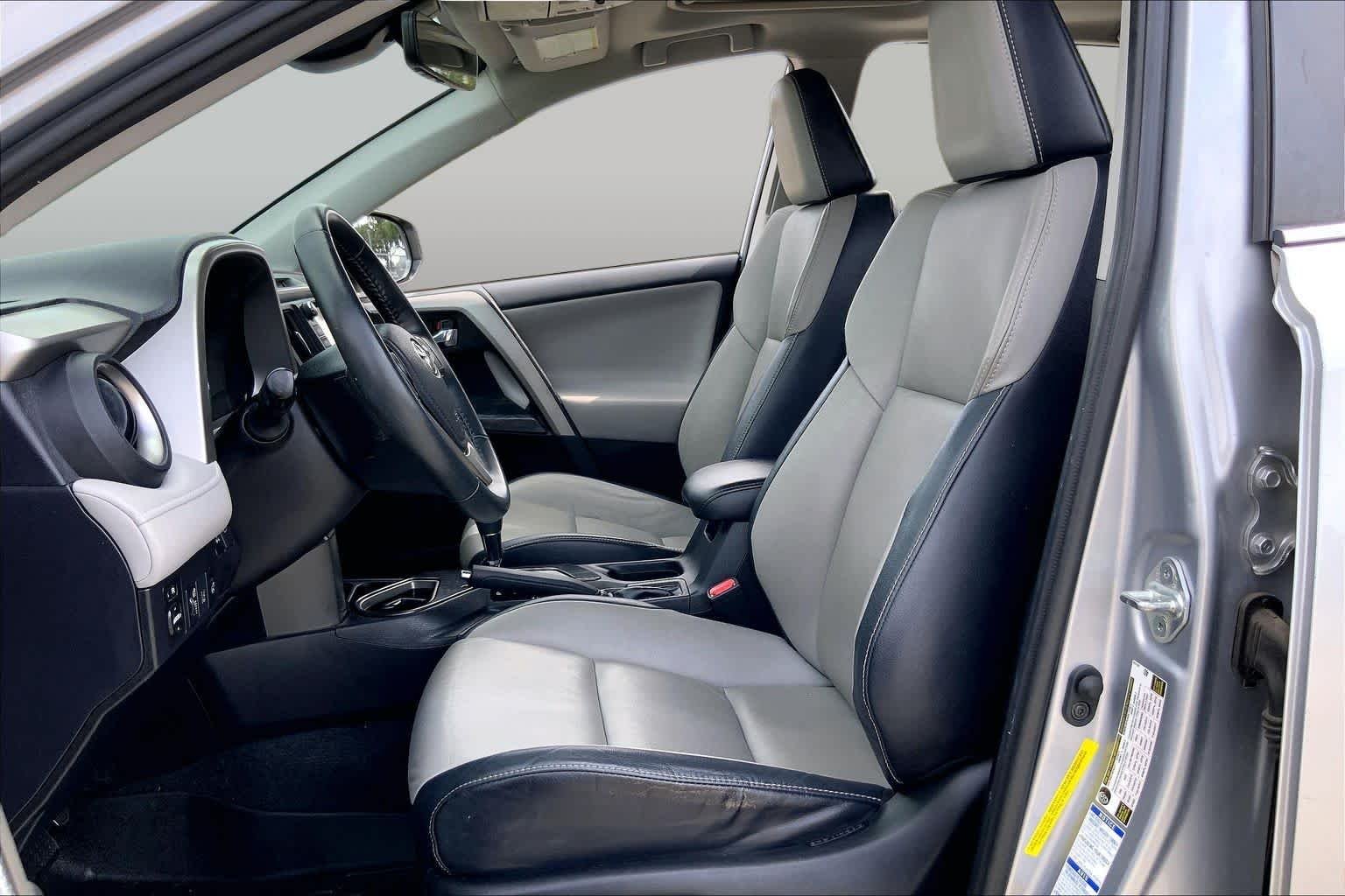 Used 2017 Silver Sky Metallic Toyota Platinum image 8