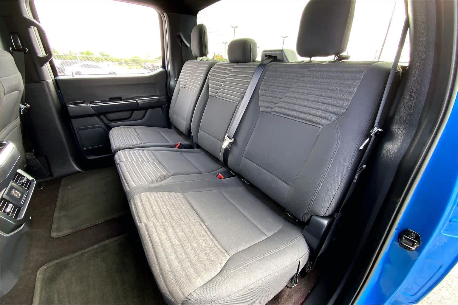Used 2021 Velocity Blue Ford XL image 20