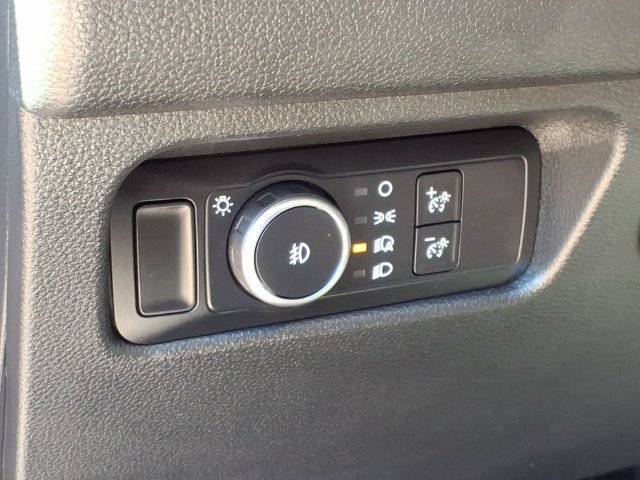 Used 2024 Oxford White Ford XL image 19