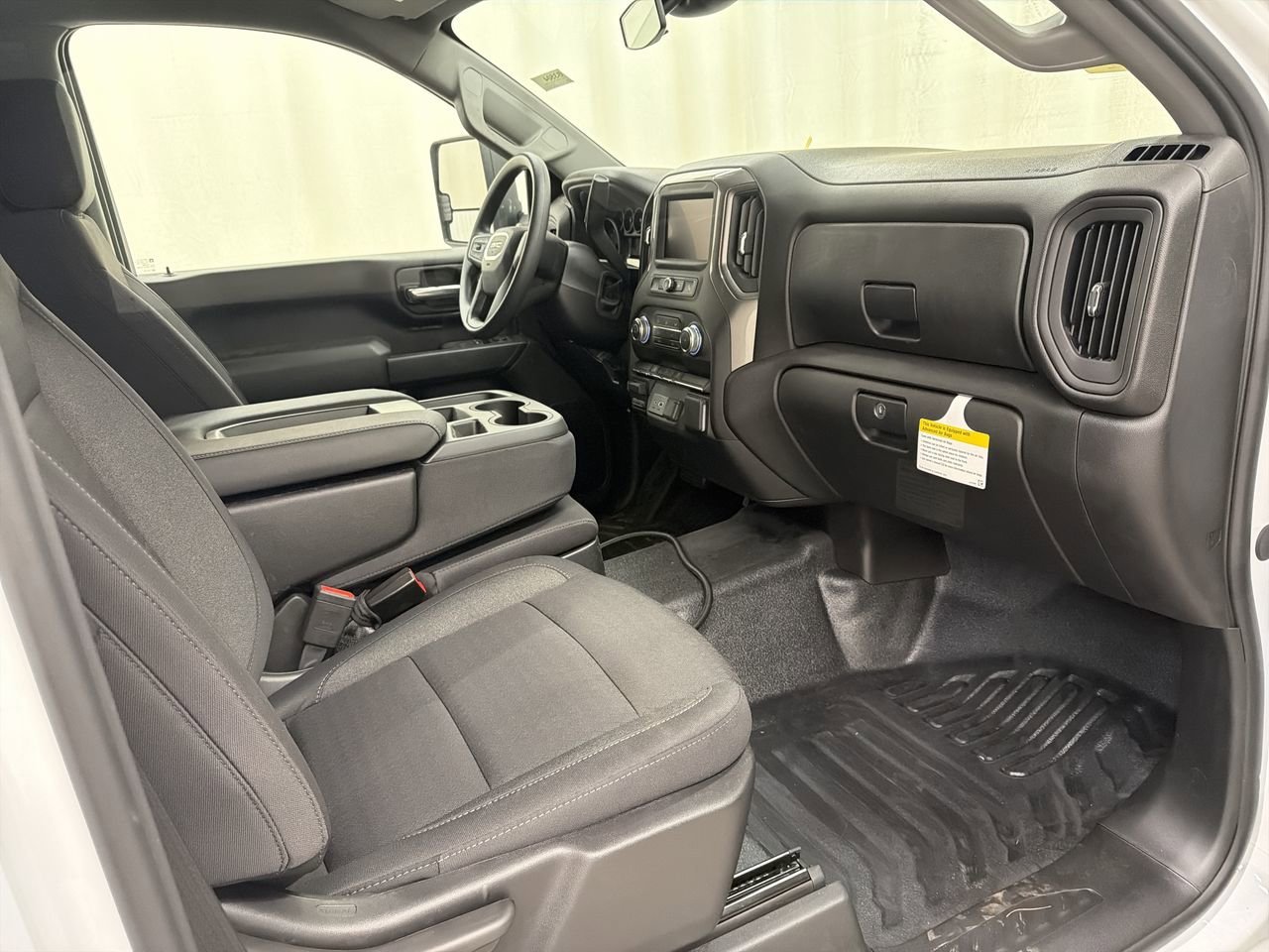 2026 GMC Sierra 3500 Chassis Cab Pro - Photo 14