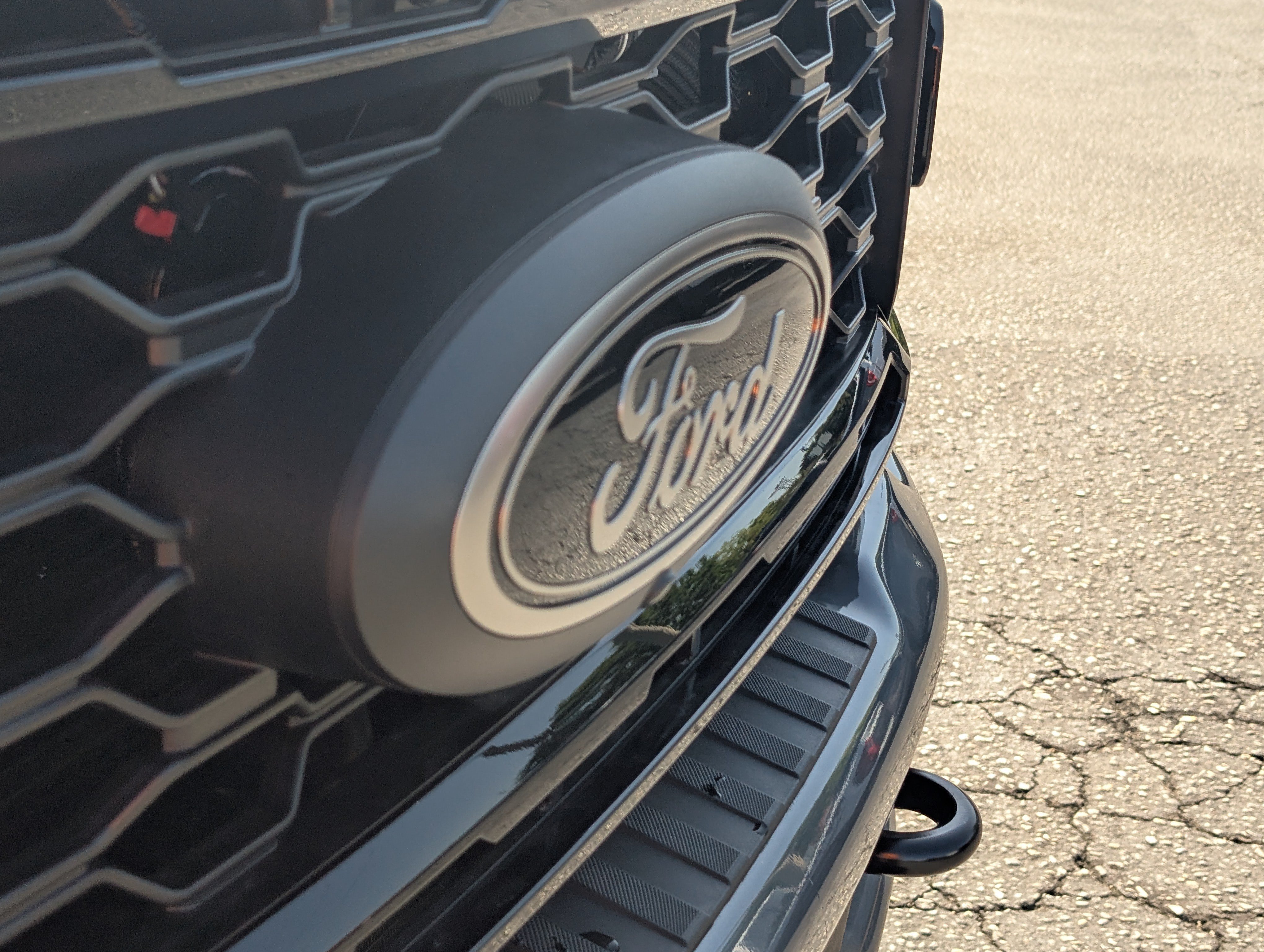 New 2026 CARBONIZED GRAY FORD Lariat image 6
