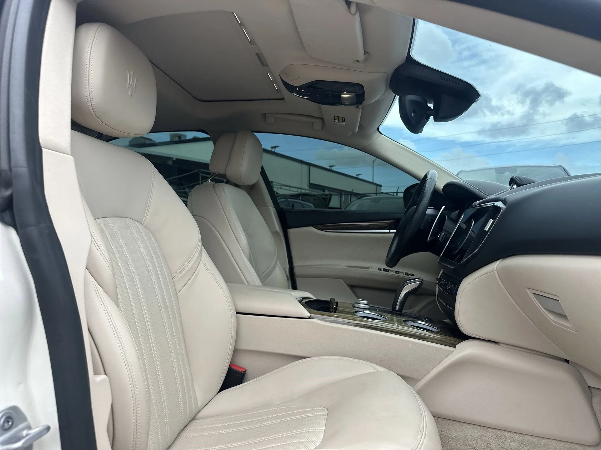 Used 2021 Bianco Alpi Tri-Coat Maserati S image 24