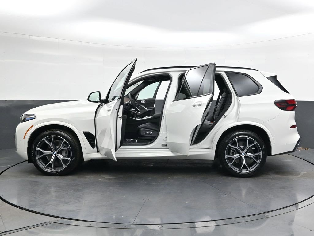 Used 2026 Alpine White BMW xDrive40i image 33