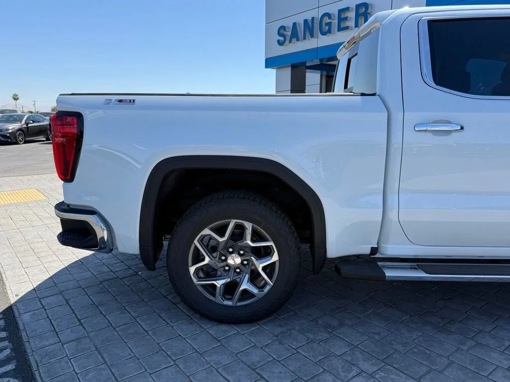 New 2026 Glacier White Tricoat GMC SLT image 11